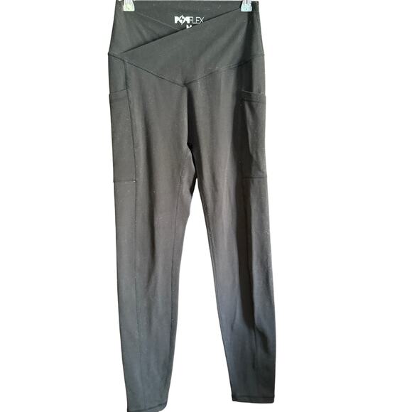 POPFLEX | Black Crossover Waist Pocket Super Soft Leggings | Medium | - Picture 1 of 4